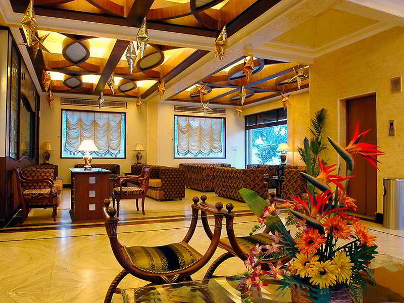 Royale Residency
