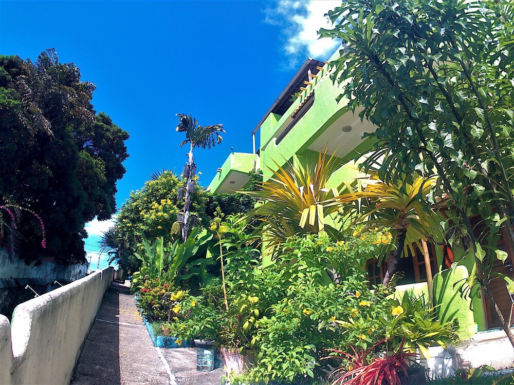 Bamboo Flat Apart Hotel Residence