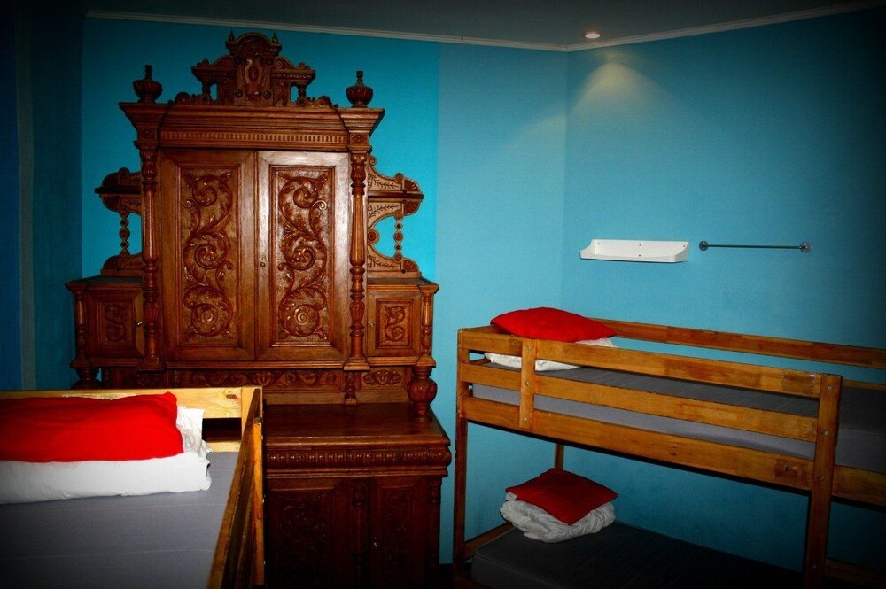 Old Flat Hostel Na Sovetskoy