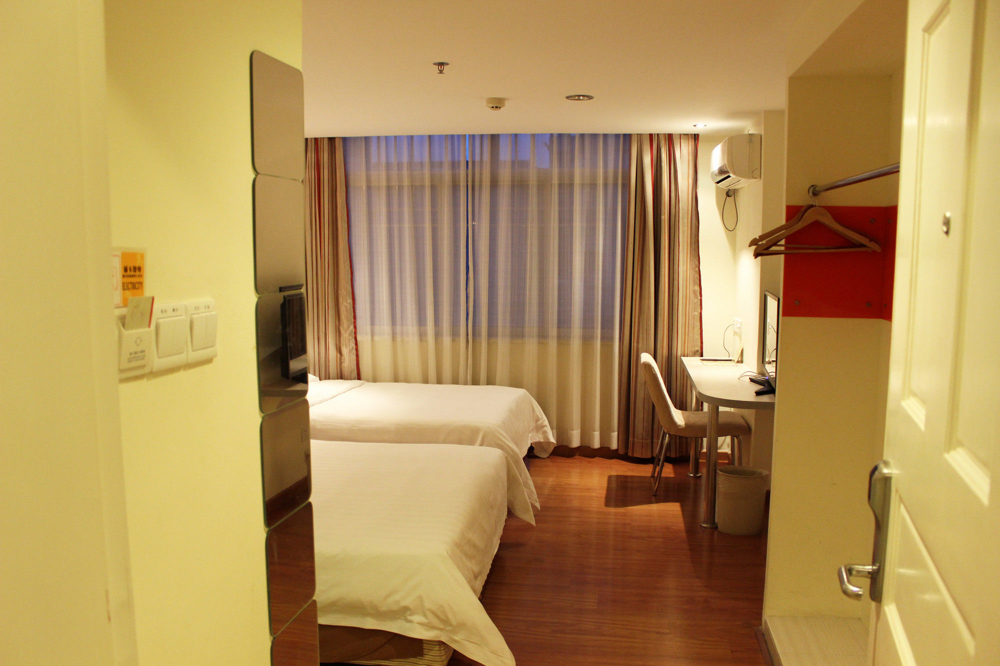 Green Oasis Hotel