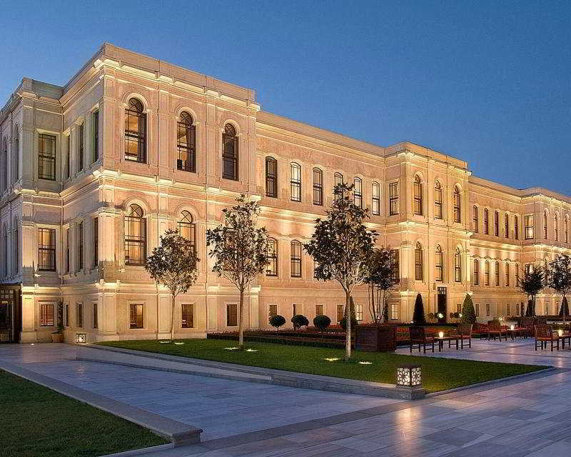 Four Seasons Hotel Istanbul At The Bosphorus
