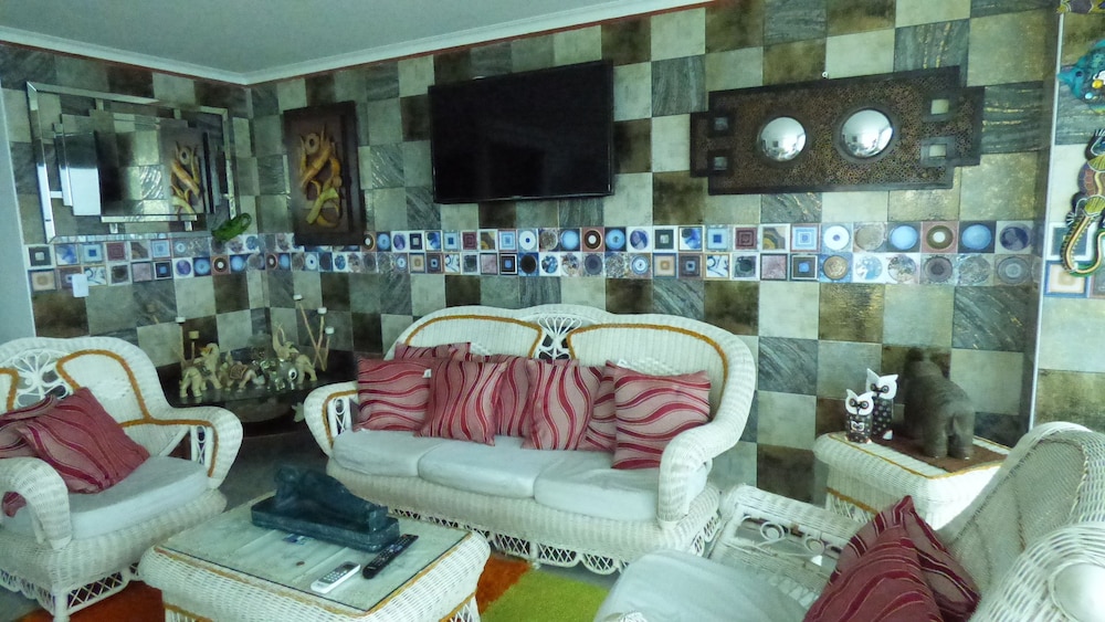 Kristhal Plaza 801 Penthouse