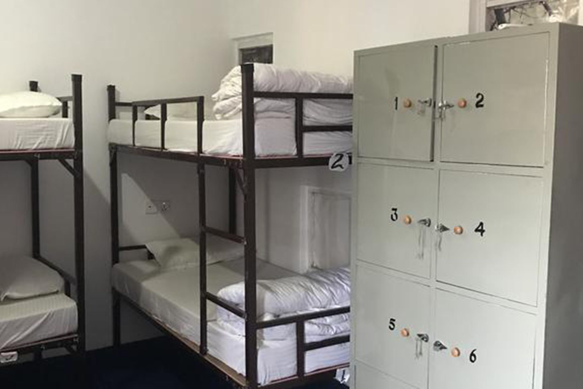 Lakeside Backpackers Hostel