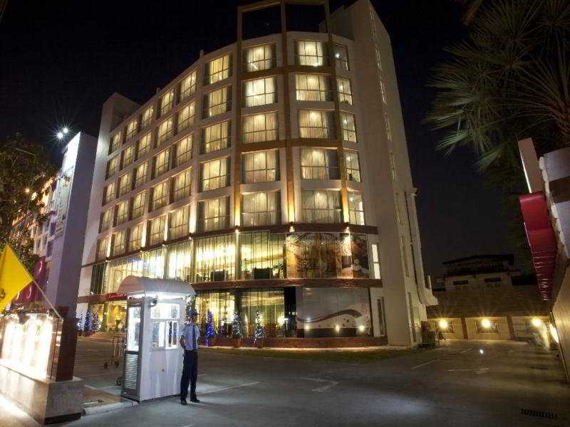 Lantana Resort