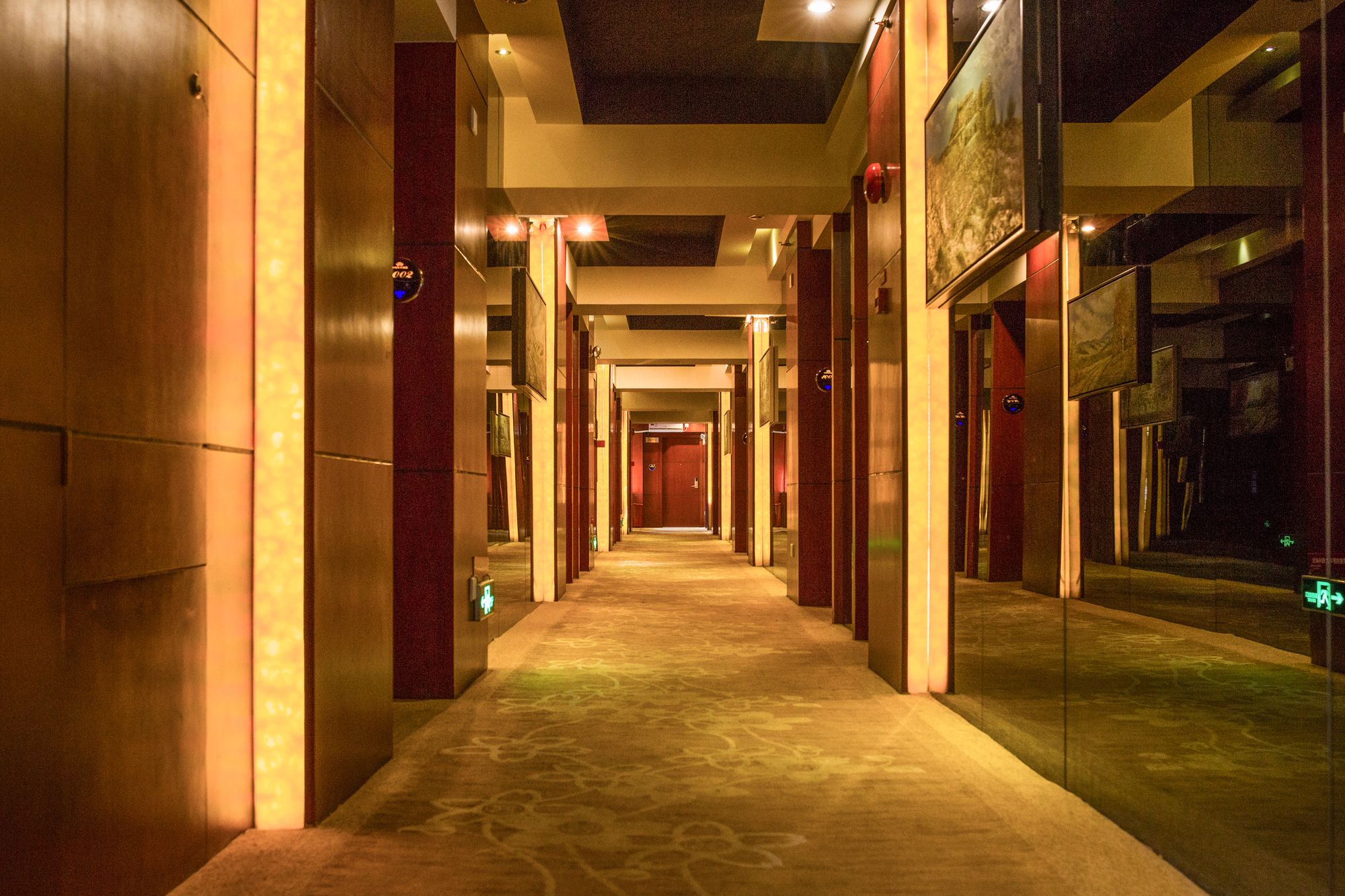Zhuhai Jinguan Holiday Hotel