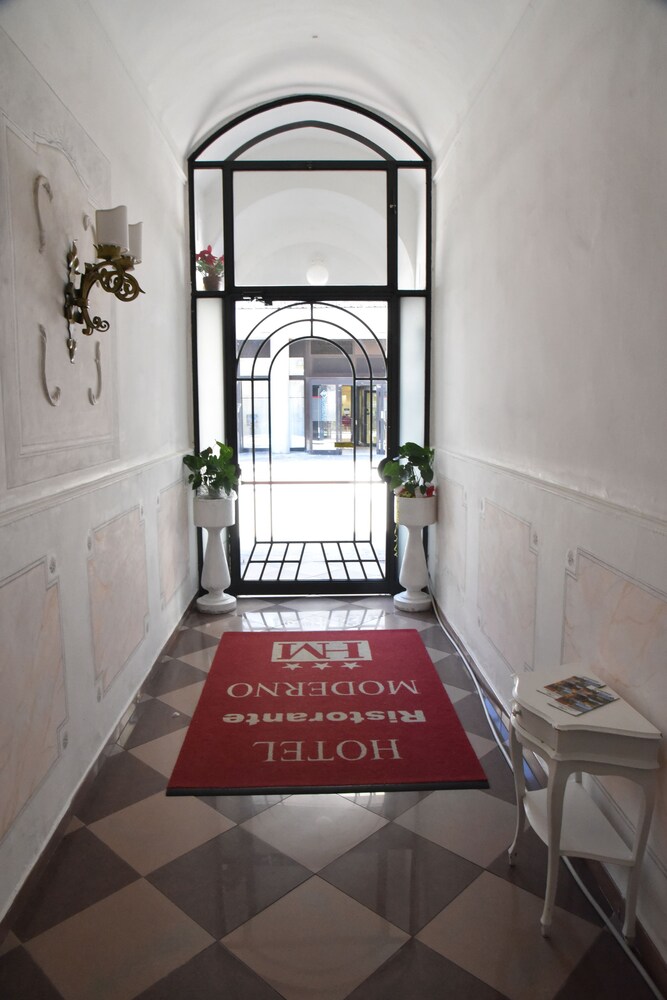 Hotel Moderno