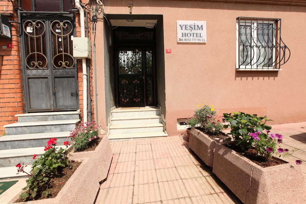 Aparthotel Yesim Suites