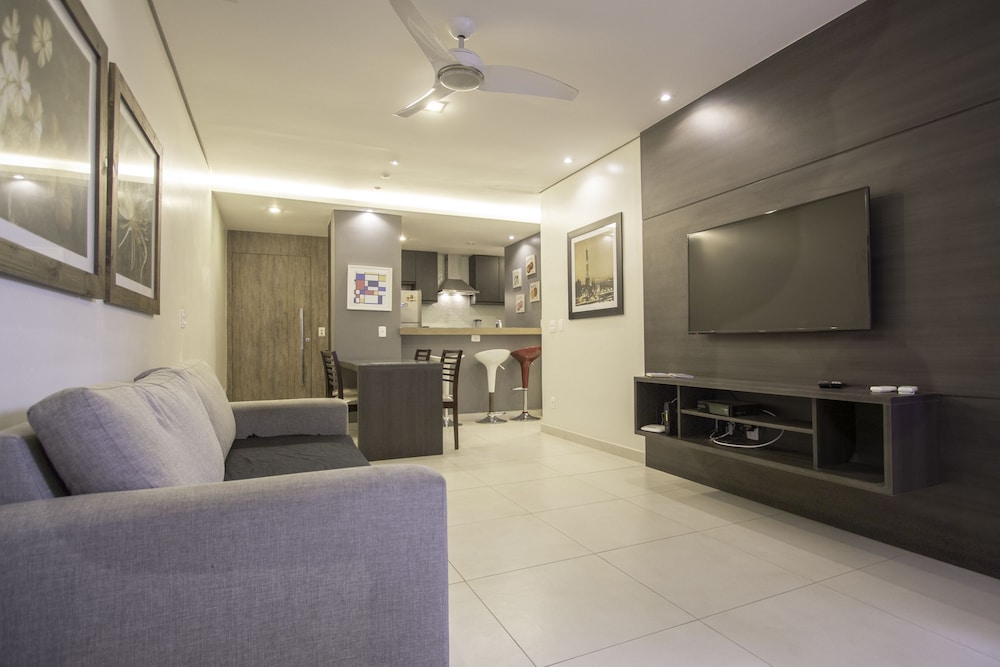 Linerio Copacabana Family Residence 363