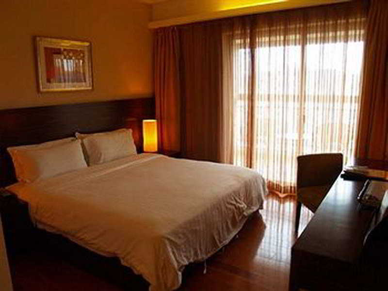 Eastern Garden Service Apartment