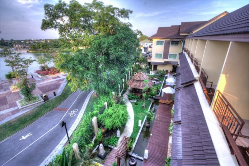 Suphan Lake Hometel