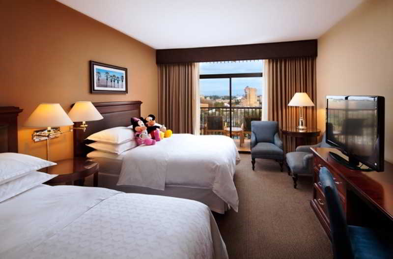 Sheraton Park Hotel at the Anaheim Resort