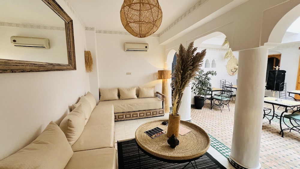 Riad Sarah Sabrina