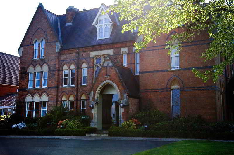 Ettington Chase Hotel