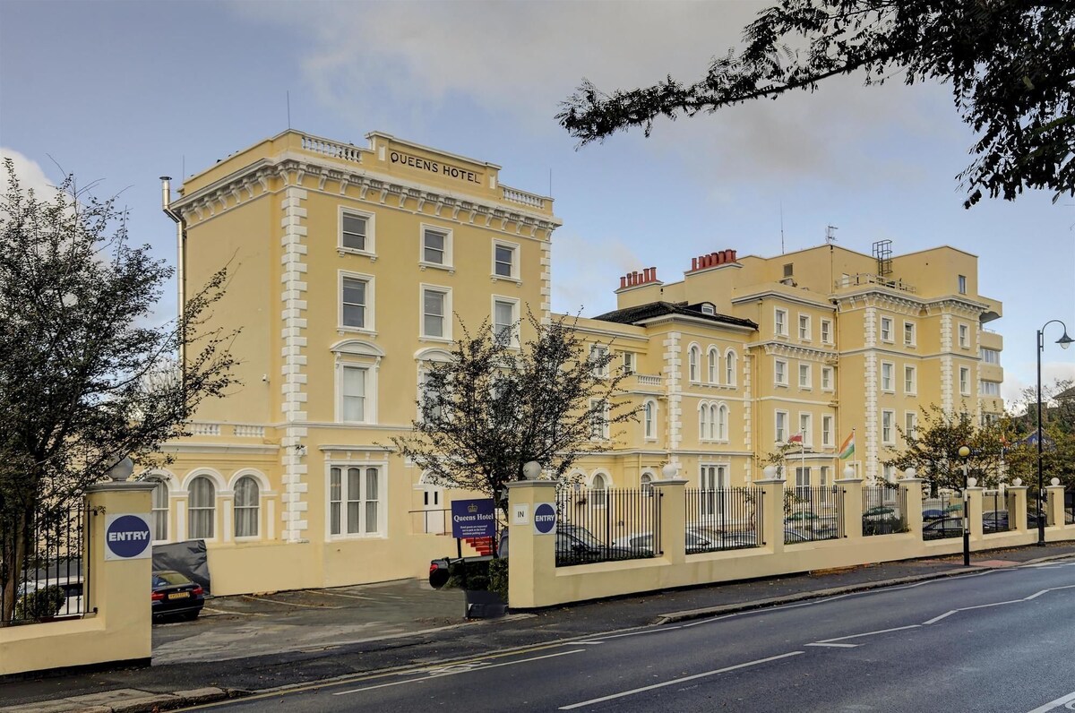 Best Western London Queens Crystal Palace Hotel
