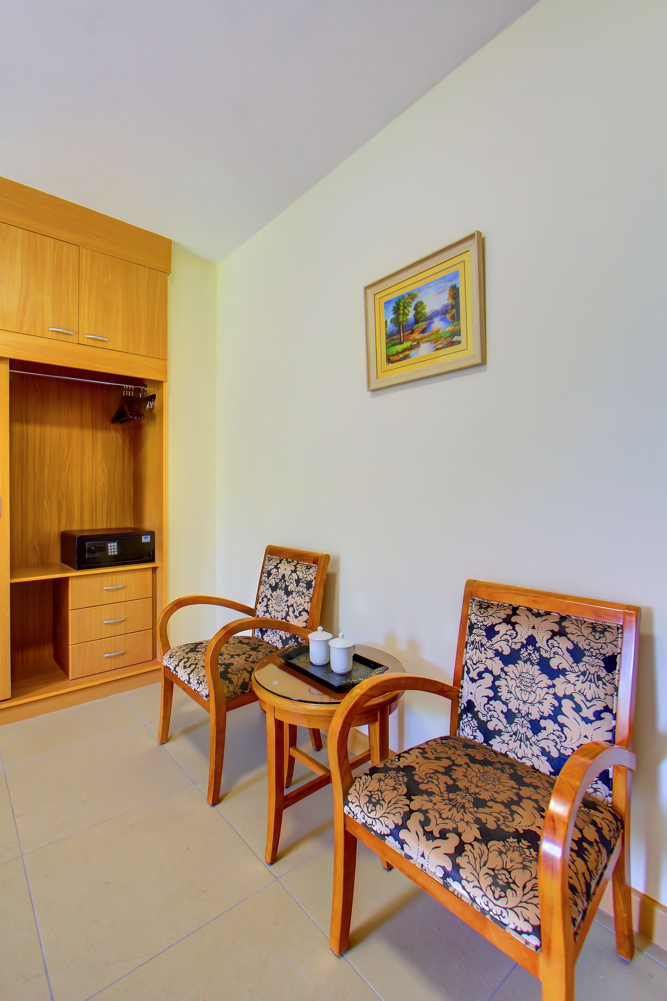 Lotos Inn & Suites