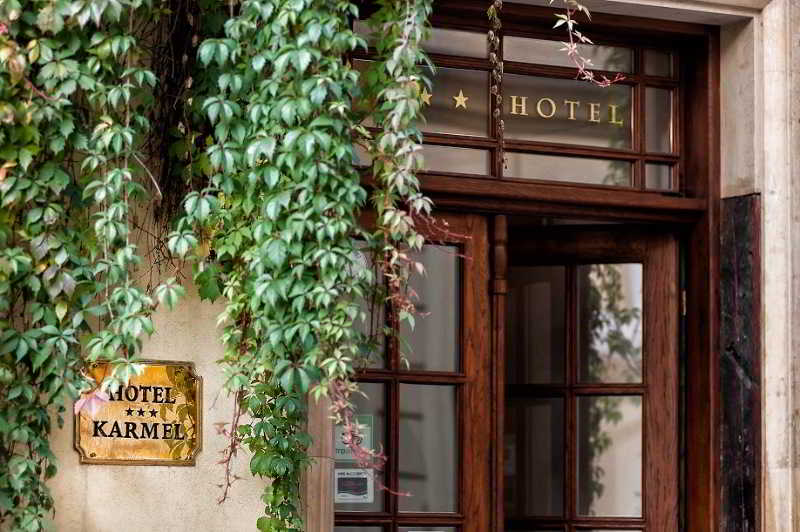 Karmel Hotel