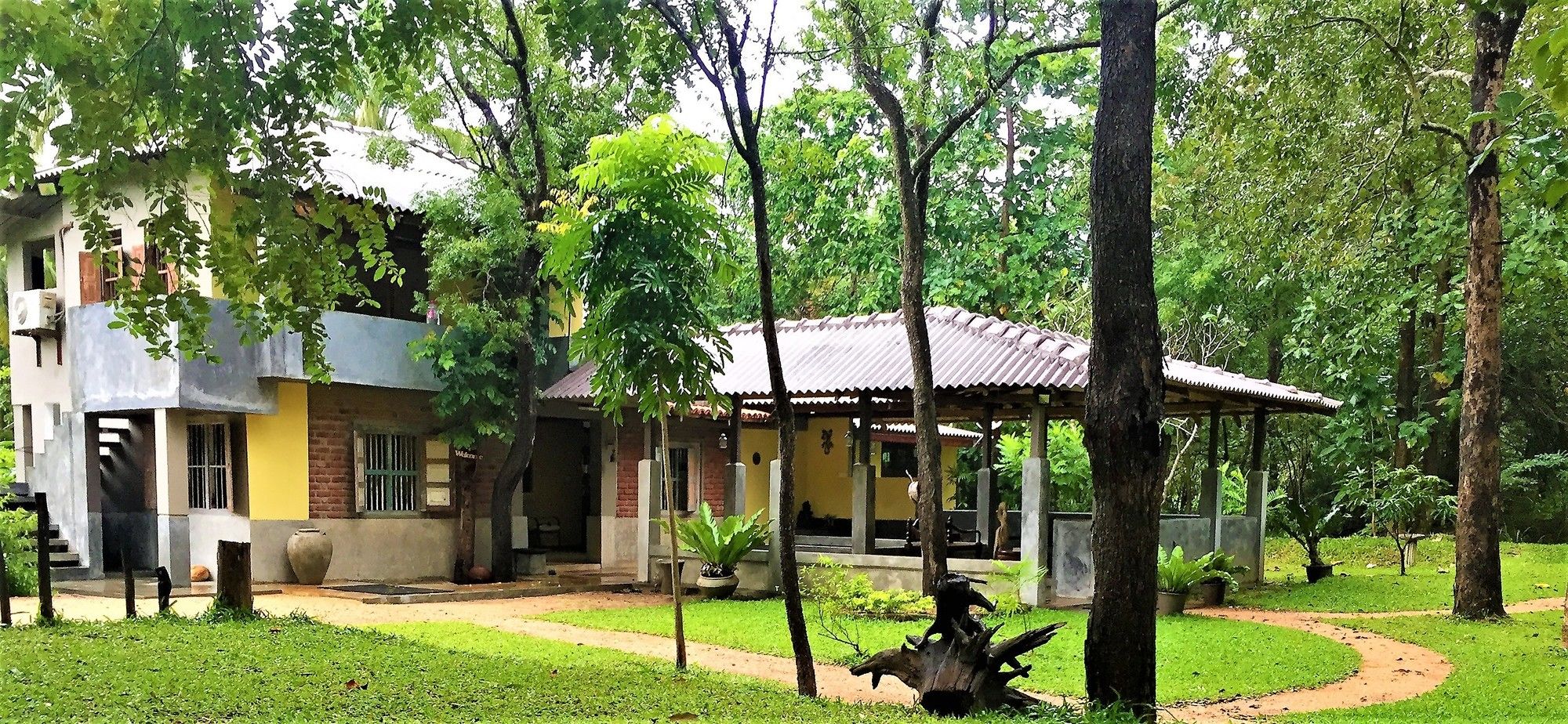 Hiddenside of Waya Ulpatha