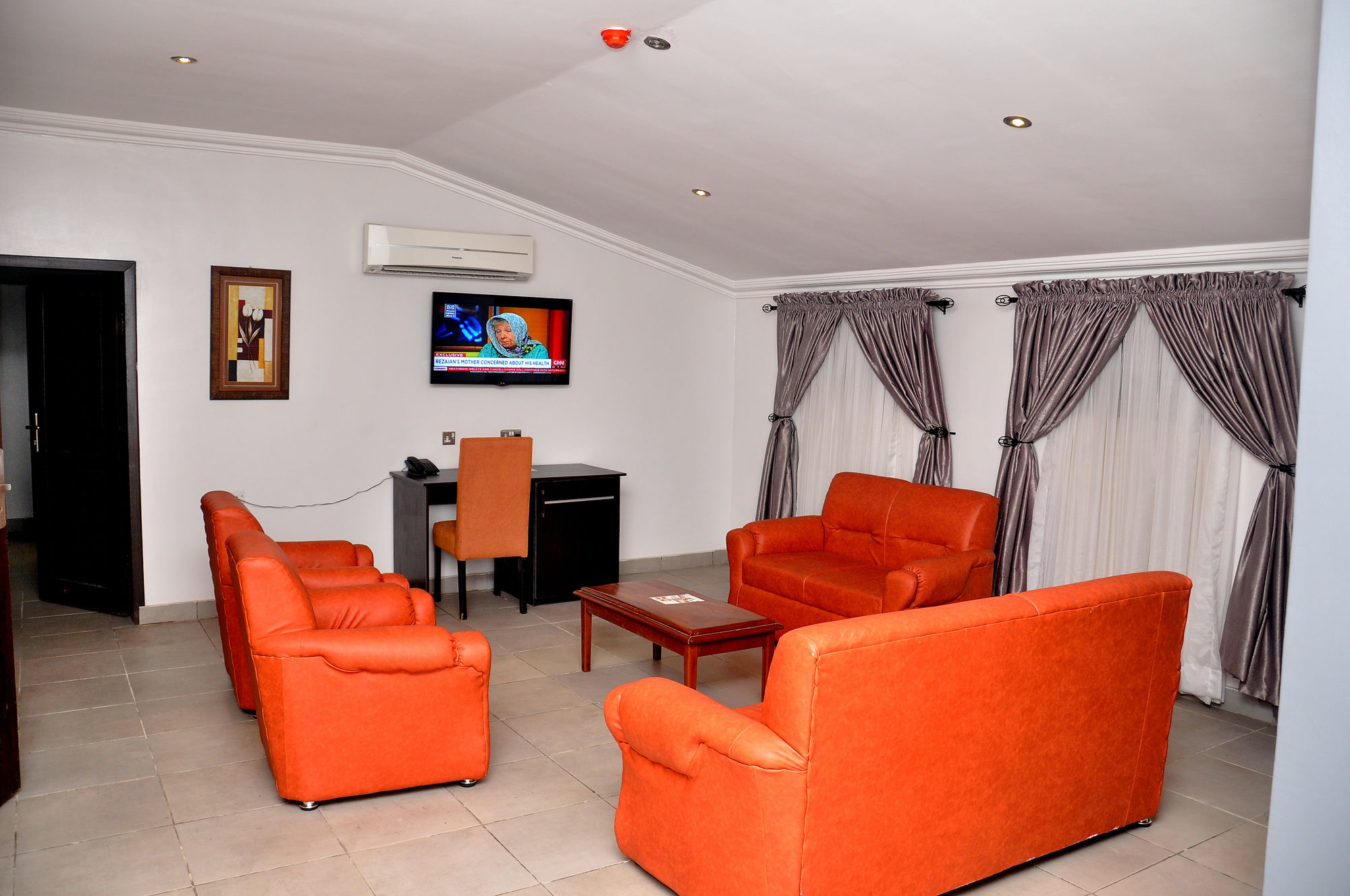Reliance Royal Suites