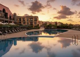 Hotel Las Olas