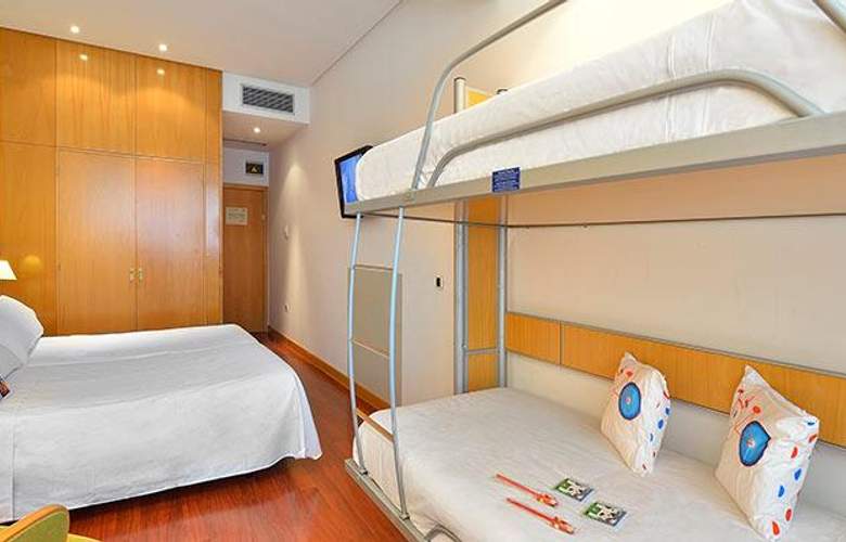 Hotel Tryp Málaga Alameda desde 63€, Malaga