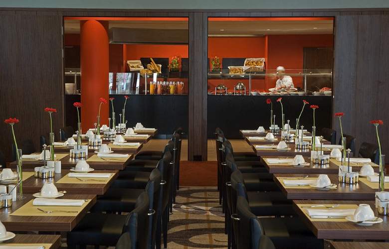 Hotel Sheraton Berlin Grand Esplanade, Berlín