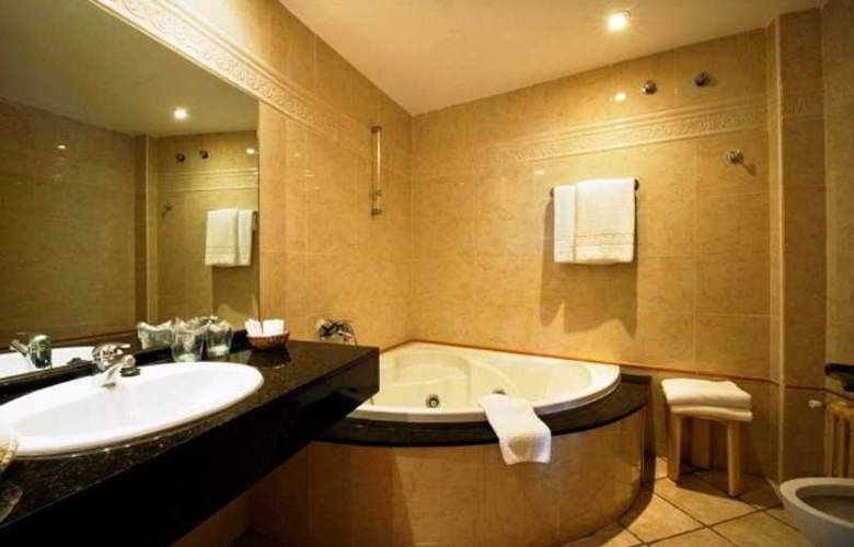 Hotel Eden Roc desde 68€, Sant Feliu De Guixols