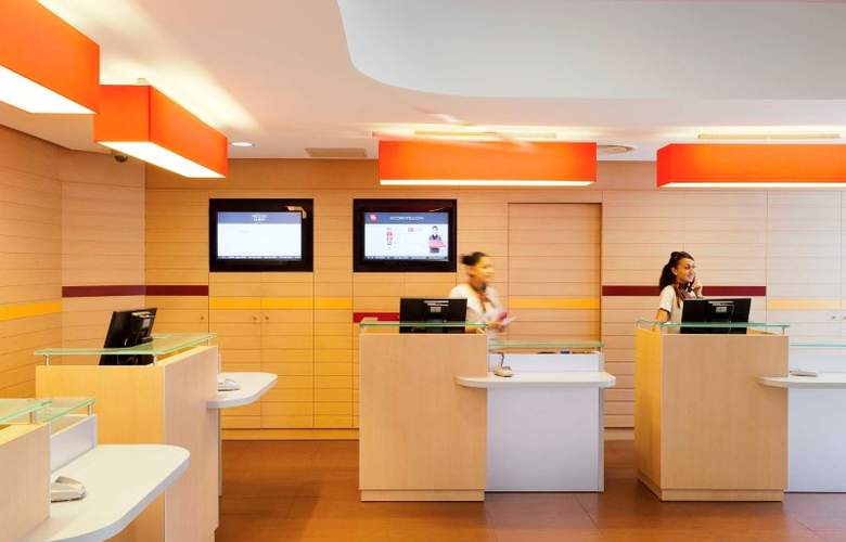 Hotel ibis París La Defense Centre desde 133€, Courbevoie